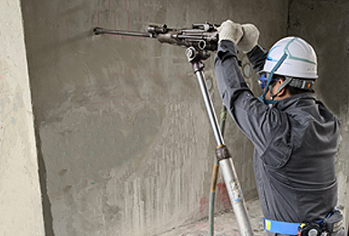 削孔をサポートする レッグドリル工法