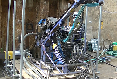 スプリングドリルによる既設擁壁補強工事