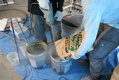 アンカー下向き定着のグラウト材注入